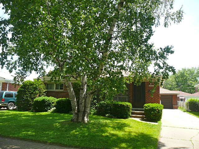 Brick Ranch at 10/Kelly