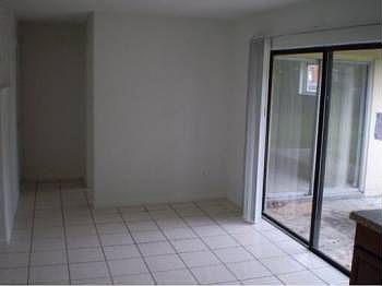 3rd image of 4017 Seabridge Dr