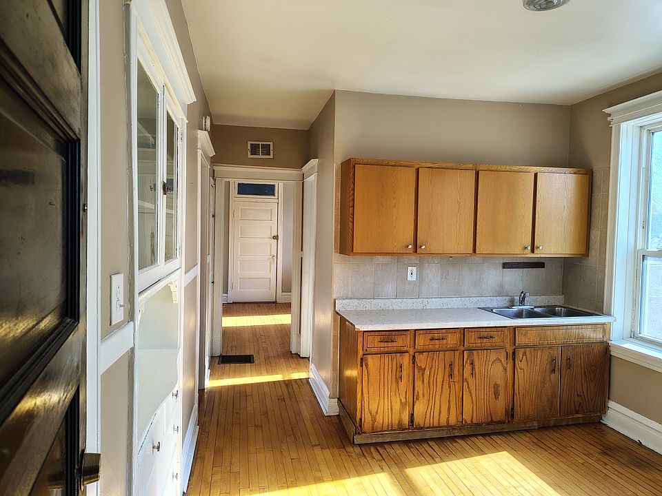 1st image of 3743 S Damen Ave #3R