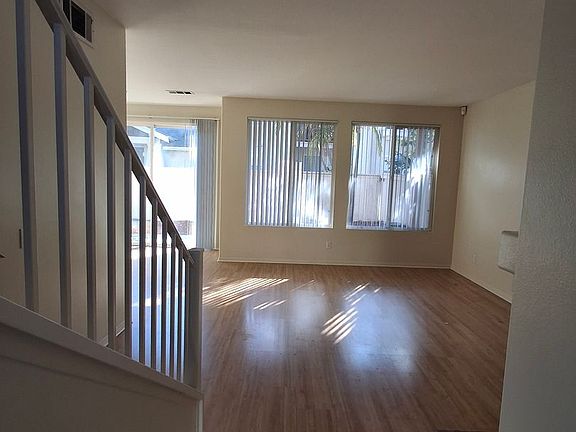 3rd image of 2817 W Canyon Ave