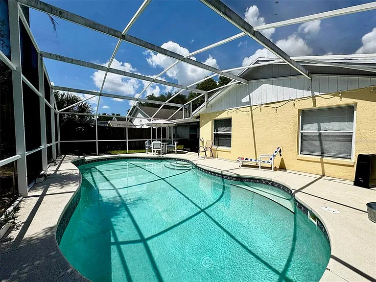 1509 Indian Oaks Trl — Photo 28