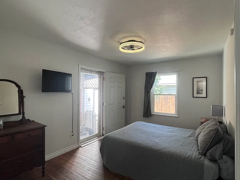 43 Hemlock St S #1 — Photo 6