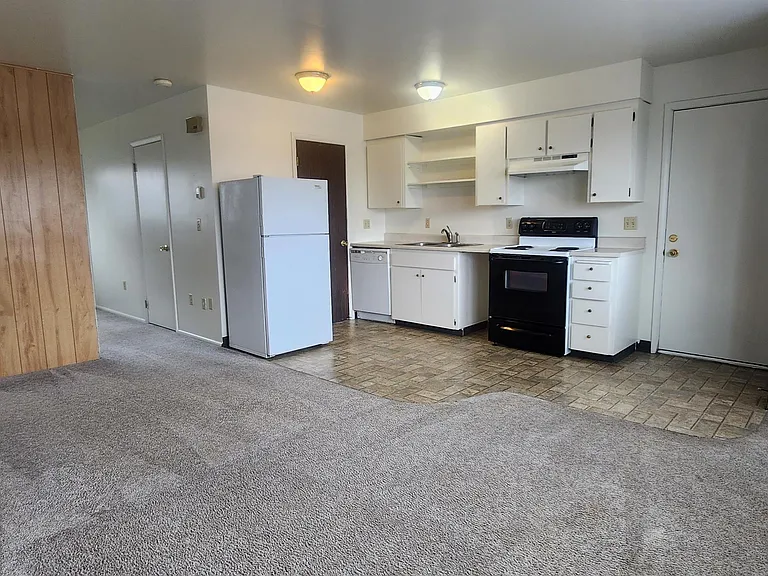 1616 S 19th Ave #115 — Photo 3