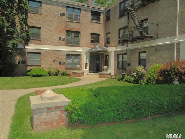1st image of 4 E Mill Dr APT 2G