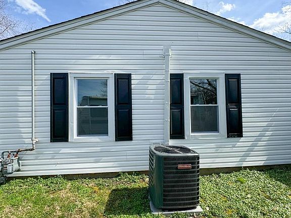 2nd image of 134 Whippoorwill Dr