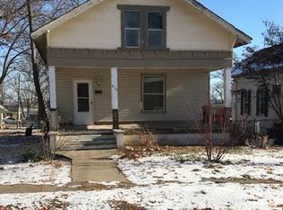 414 N 4th St, Elsberry, MO 63343
