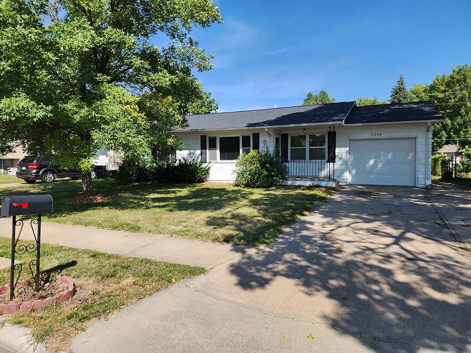 1st image of 3208 W 18th St