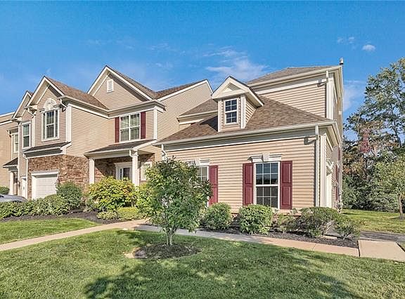 2nd image of 20 Brighton Dr #2306