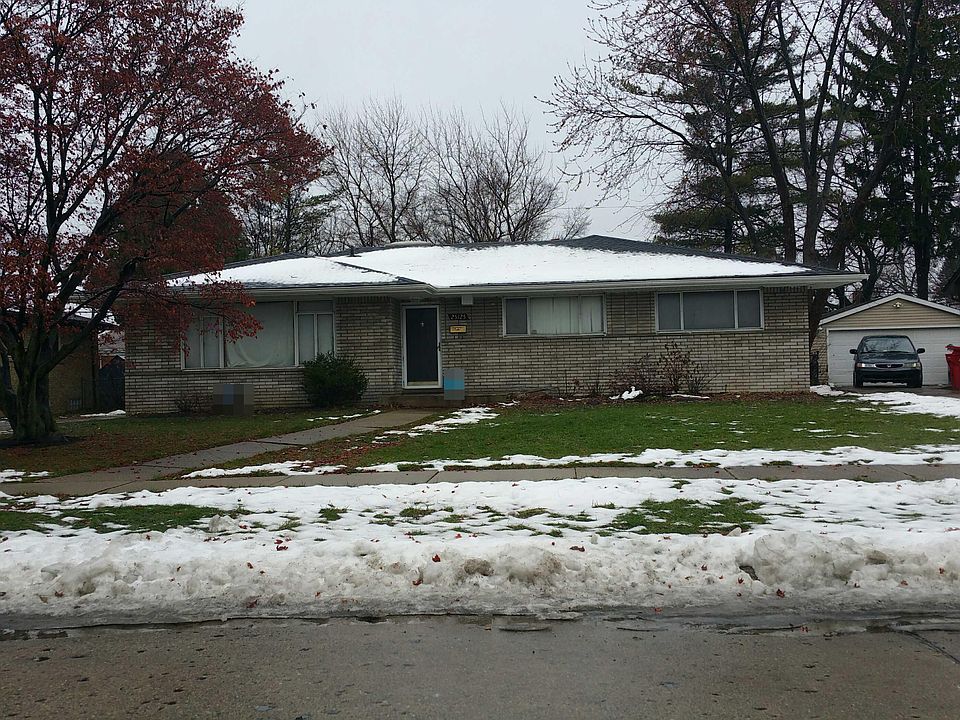 1st image of 25125 Southwood Dr