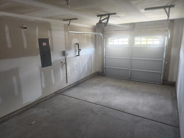 405 Eclipse Ln — Photo 33
