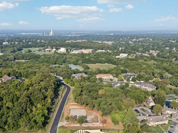 6319 E 84th St S, Tulsa, OK 74137