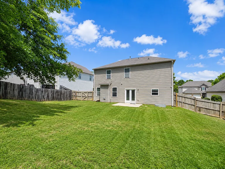 11 Phaeton Ave — Photo 27