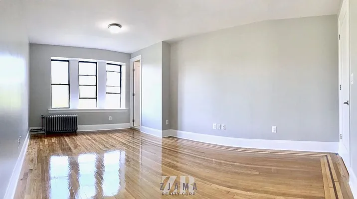 Rented by Zjama Realty Corp | media 11