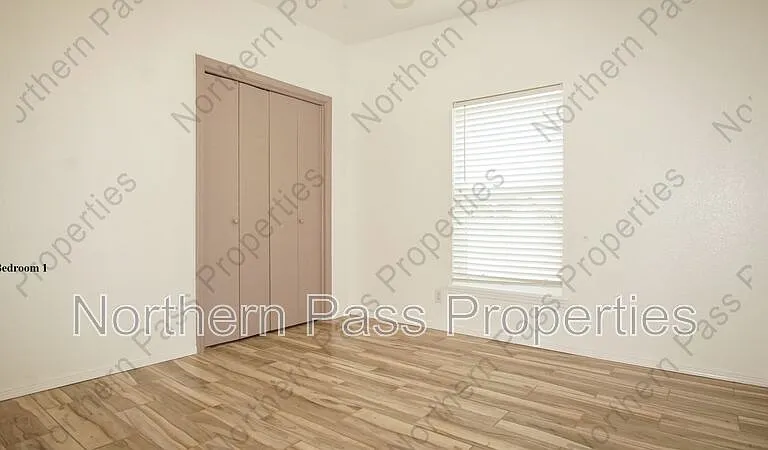 9304 Lait Dr — Photo 15