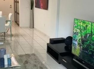 1130 11th St APT 3E, Miami Beach, FL 33139