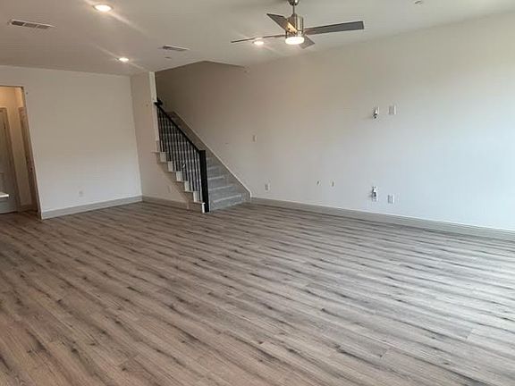 3rd image of 8941 Phoebe Rd #1