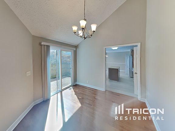 3rd image of 713 Settlers Ct