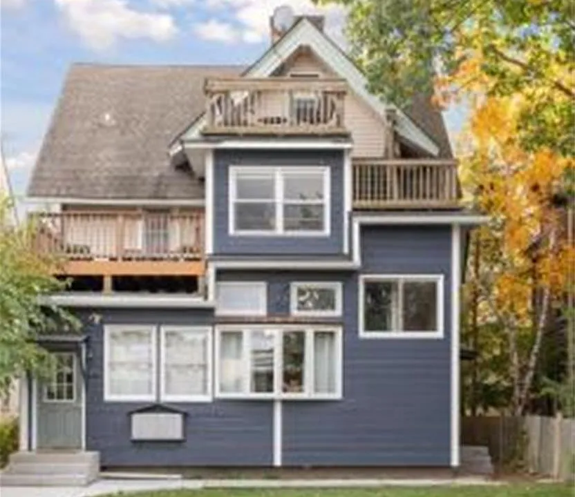 708 Holly Ave #4