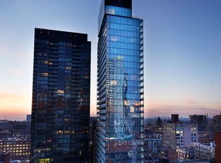 11 Charlotte St #2601, Toronto, ON M5V 0M6