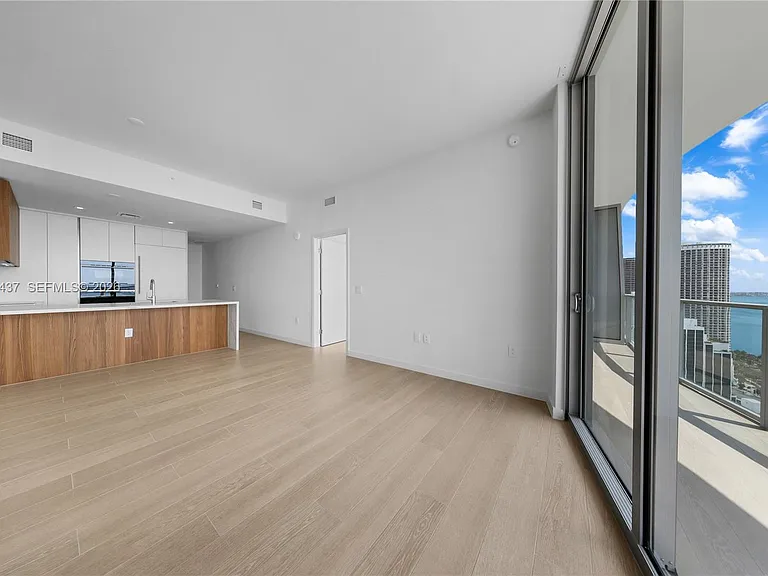 1400 Biscayne Blvd #3405 — Photo 6
