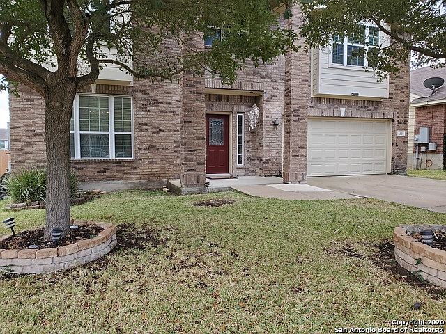 1st image of 221 Turnberry Dr