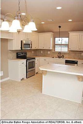 5th image of 9246 Cypress Lake Dr