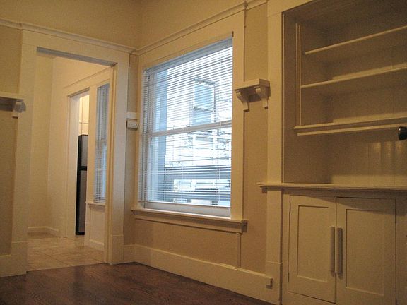 2nd image of 929 Pine St #306