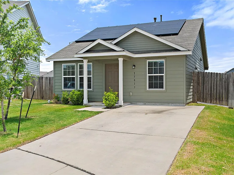 17813 Willacy Cv — Photo 2