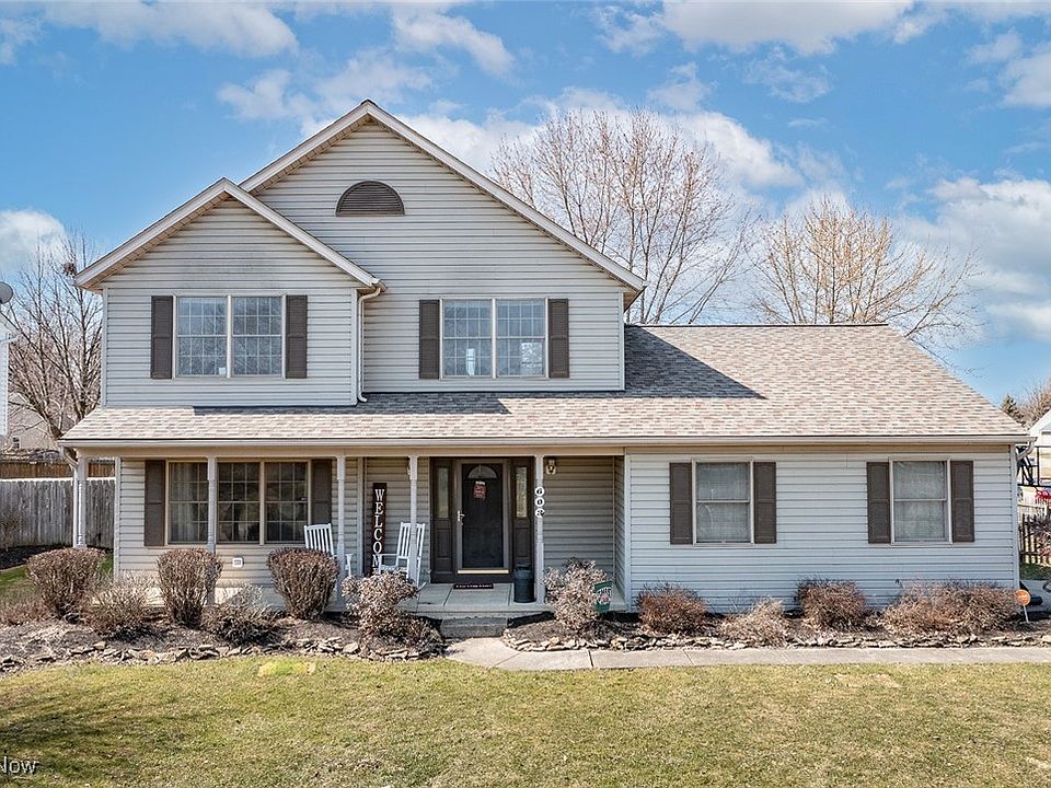 1st image of 603 Oakdale Cir