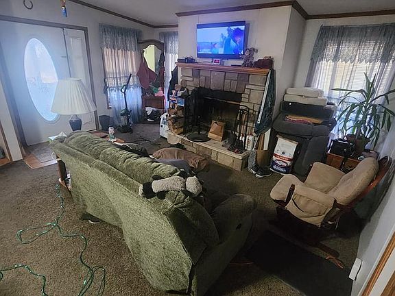 3rd image of 305 Texas Ave