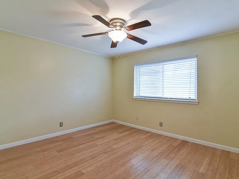 7233 Overhill Rd — Photo 23