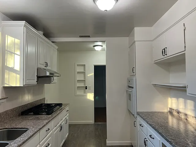 5438 Cochin Ave — Photo 3