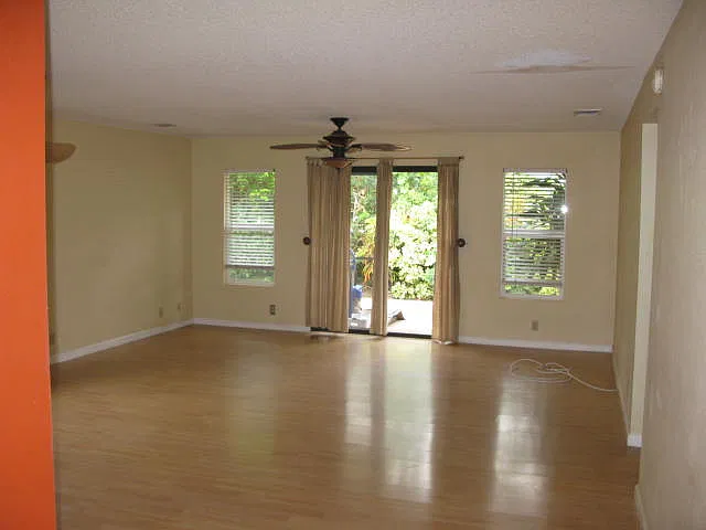 4 bed, 1700 sqft, $4,500 — Photo 4
