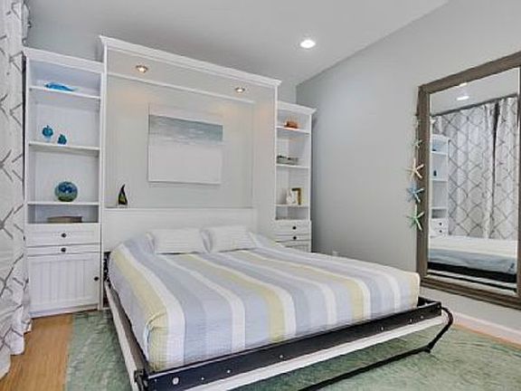 5th image of 814 Verona Ct