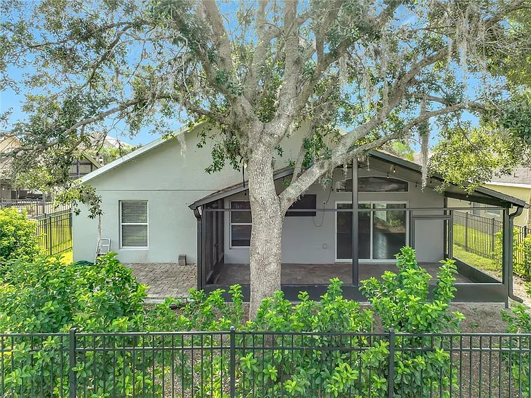 1045 Willow Branch Dr — Photo 64