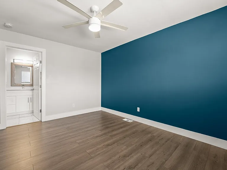 6410 Chimney Creek Cir #B — Photo 15