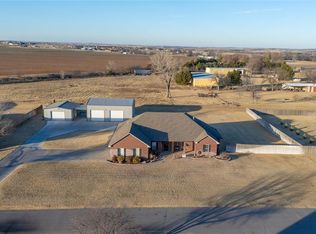 105 Jakes Pl, Weatherford, OK 73096