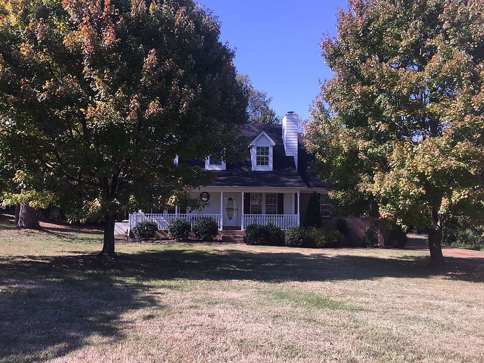 1st image of 211 Shady Ln