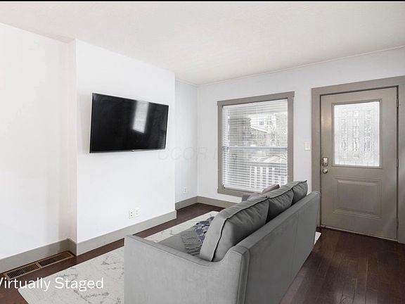 5th image of 2411 Indianola Ave #2411