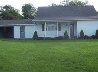 737 E Graceville Rd, Breezewood, PA 15533
