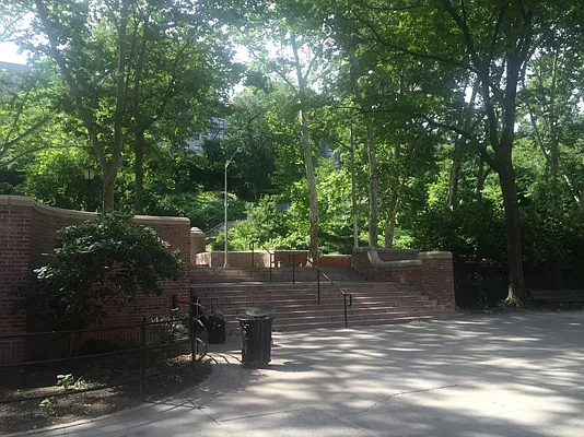 Rented by Bohemia Realty Group | media 25