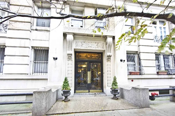 Sold by Rand Realty NY | media 13