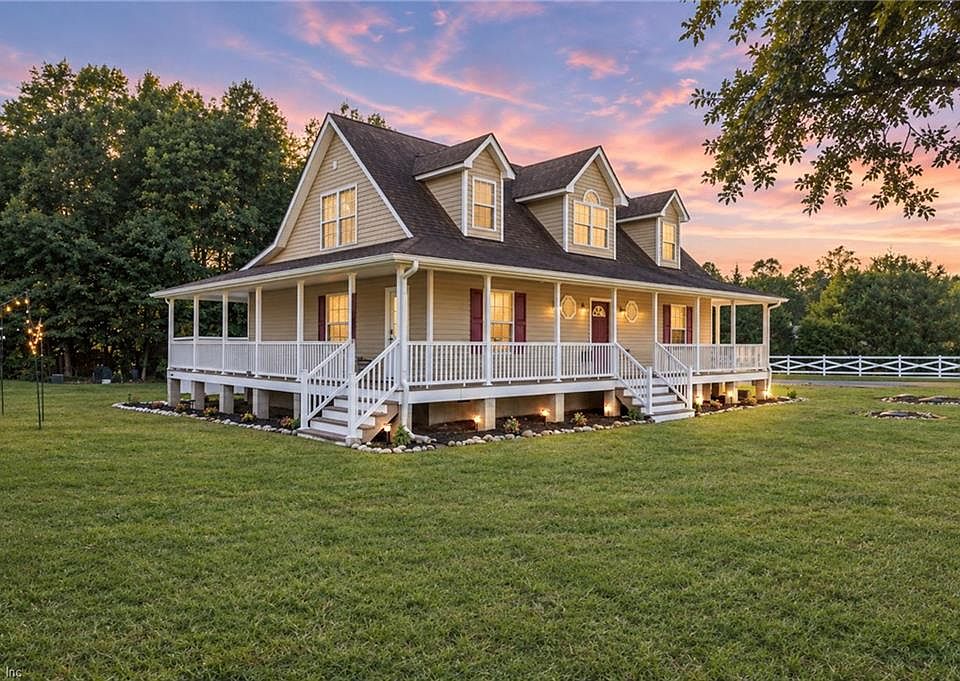 1st image of 8922 Colonial Trl E
