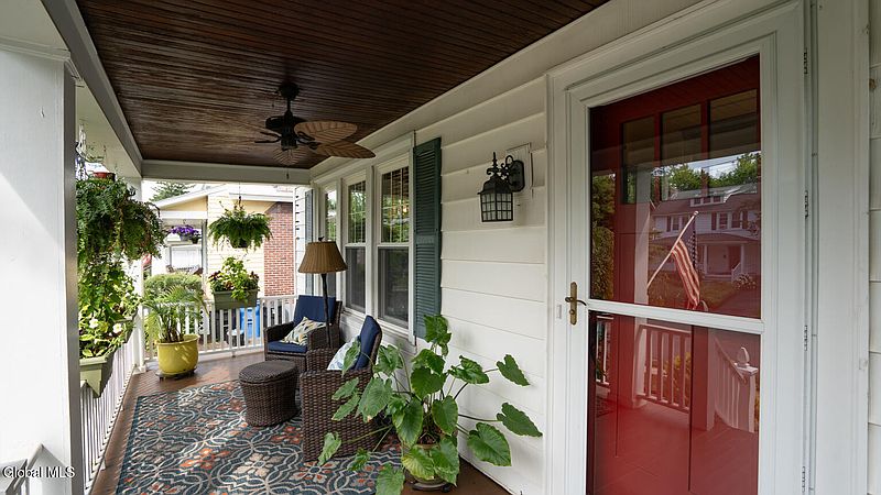 4th image of 45 Brookline Avenue