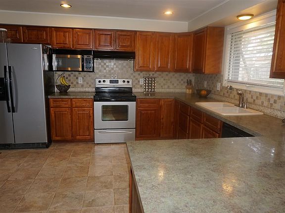 5th image of 5524 N Drumheller St