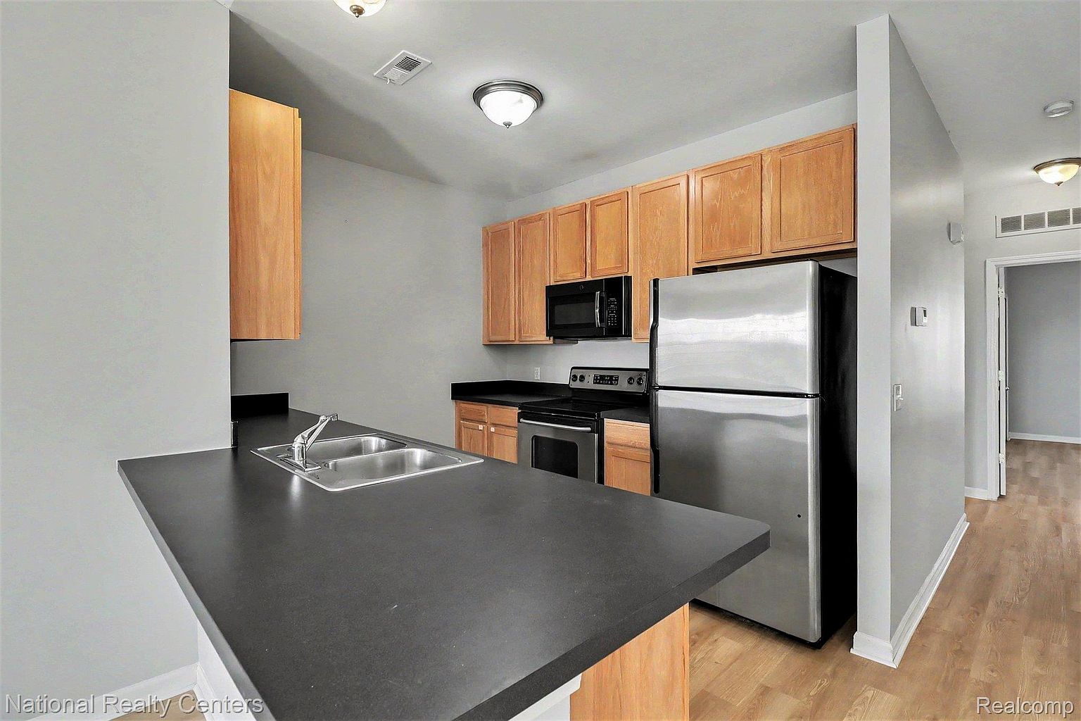 1152 Alameda Blvd, photo 10