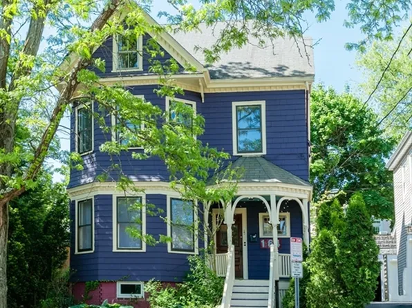 164 Hudson St, Somerville, MA 02144