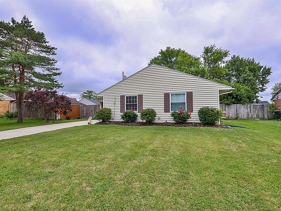 2nd image of 20 Bradley Dr