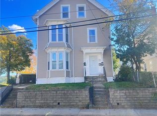 390 Weeden St, Pawtucket, RI 02860
