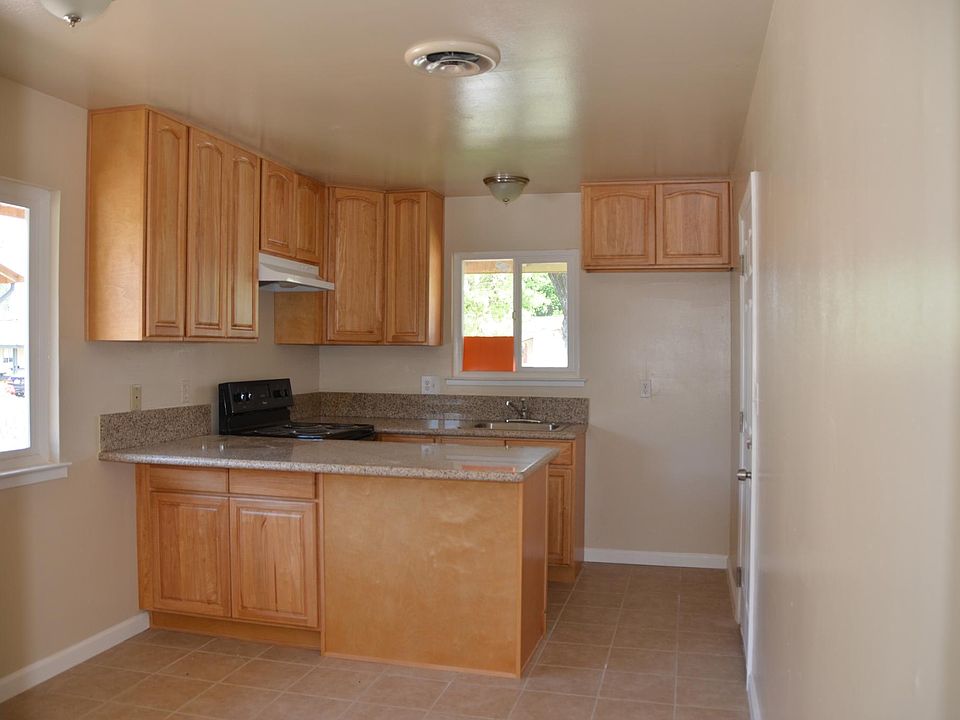 1st image of 7806 Loucreta Dr